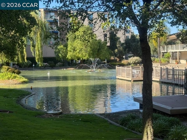 330 N Civic - Photo 1