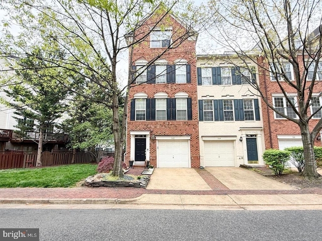 162 Barrett Place - Photo 1