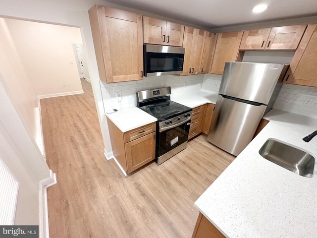 4633 Penn Street - Photo 1