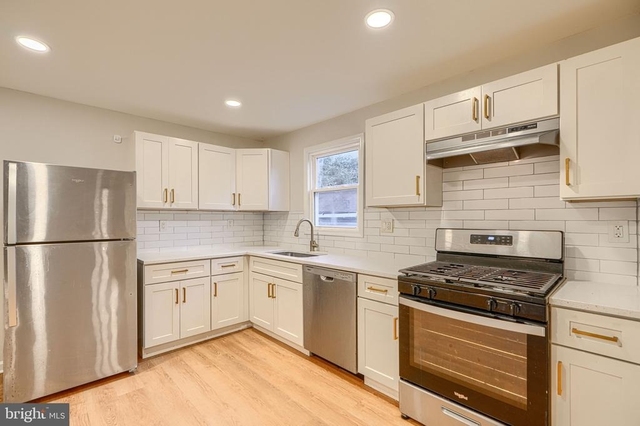 528 Potomac - Photo 1