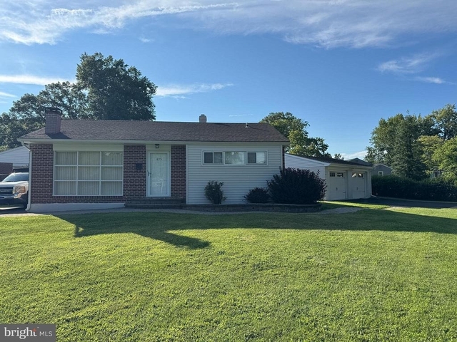 425 Marianna Drive - Photo 1