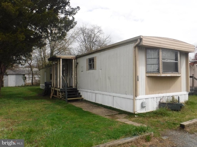 53 Shamrock Avenue - Photo 1