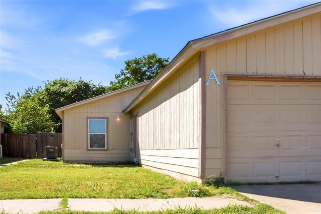 6906 Deep Cir - Photo 1