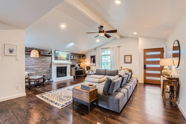 7905 Wycombe Dr - Photo 1
