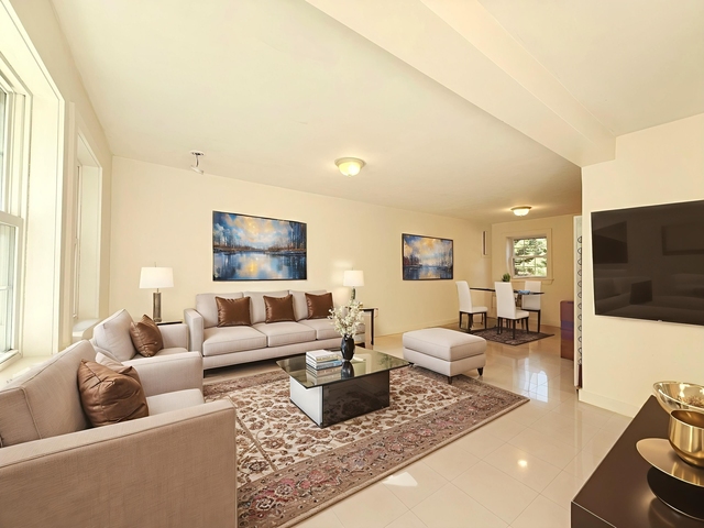 503 Tamworth - Photo 1