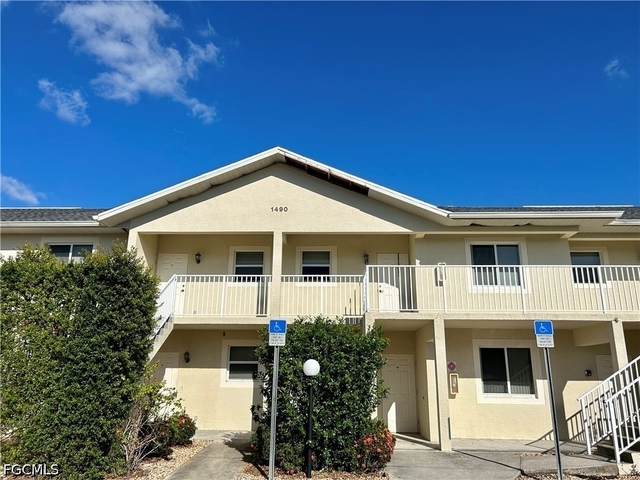 1490 San Cristobal Avenue - Photo 1