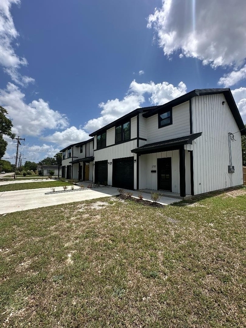2725 Nora Street - Photo 1