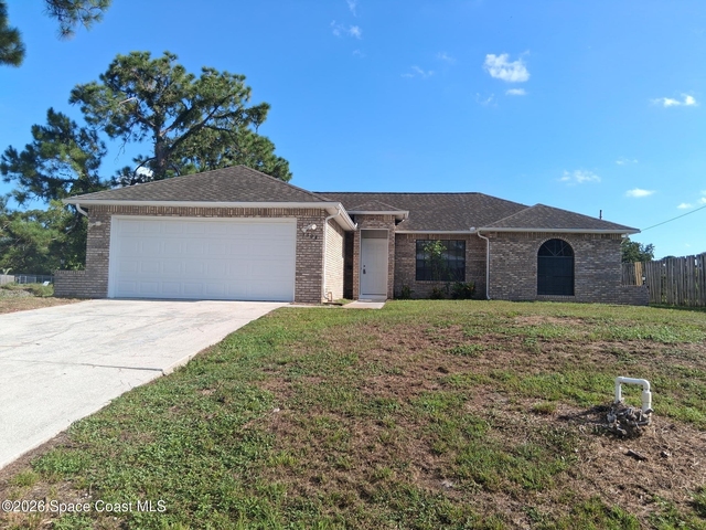 1304 Scottish Street Sw - Photo 1