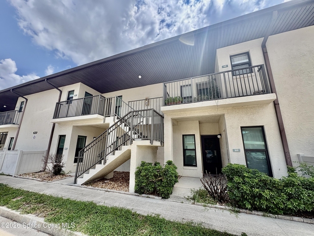 420 Catamaran Drive - Photo 1