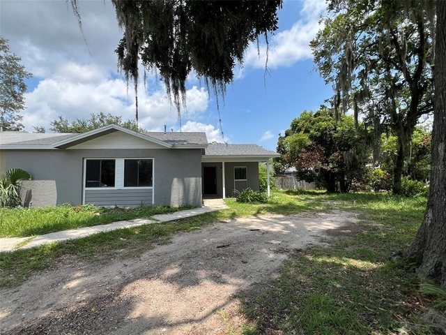 615 Sw 3rd Street - Photo 1