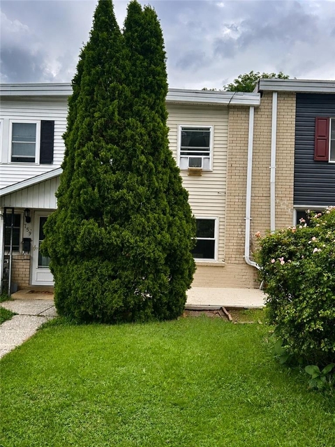 757 Mohawk Street - Photo 1