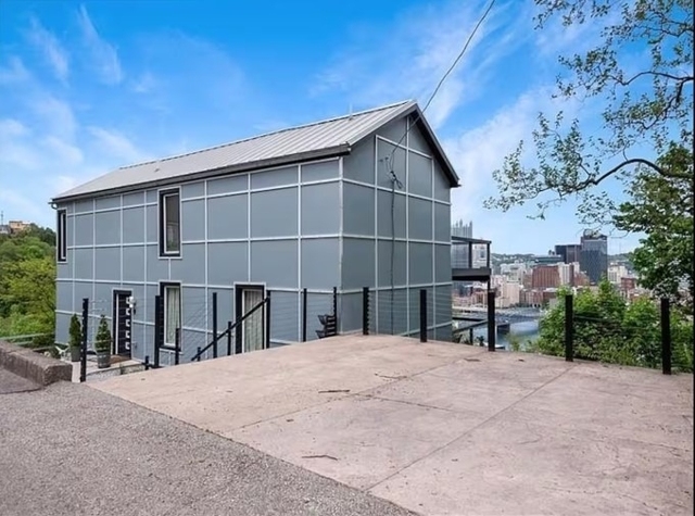 300 Cola Street - Photo 1