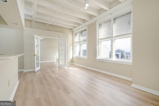 32 Peachtree Street - Photo 1