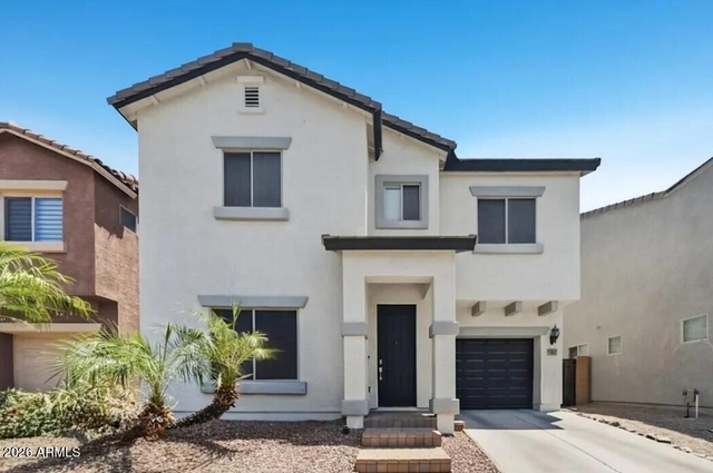 327 S Travis -- - Photo 1