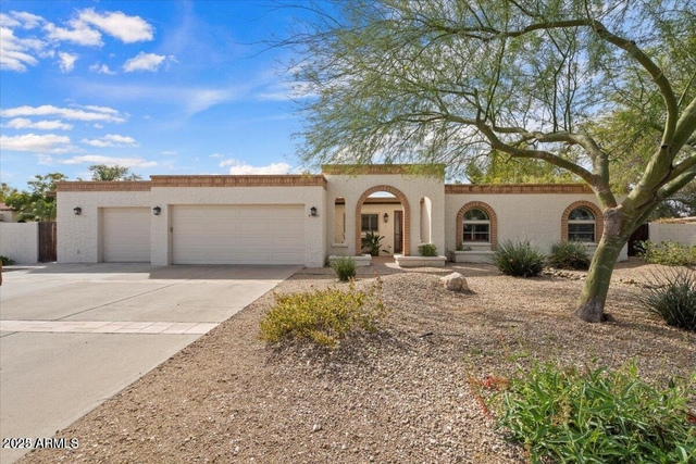5345 E Crocus Drive - Photo 1
