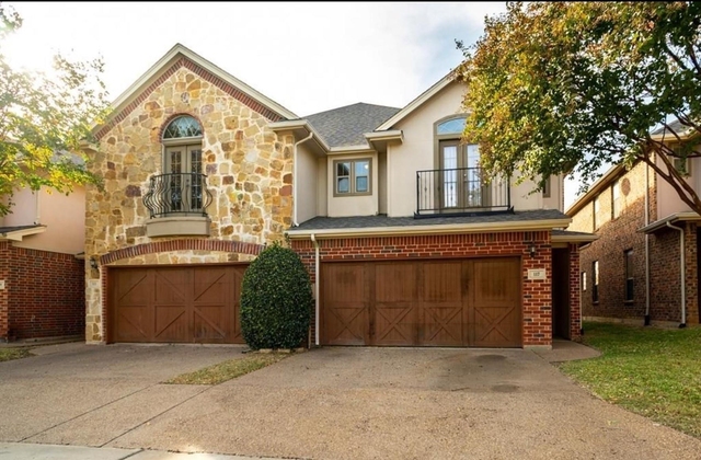 117 Corinna Court - Photo 1