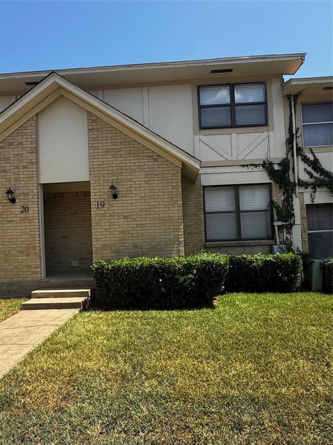 1905 W Morton Street - Photo 1