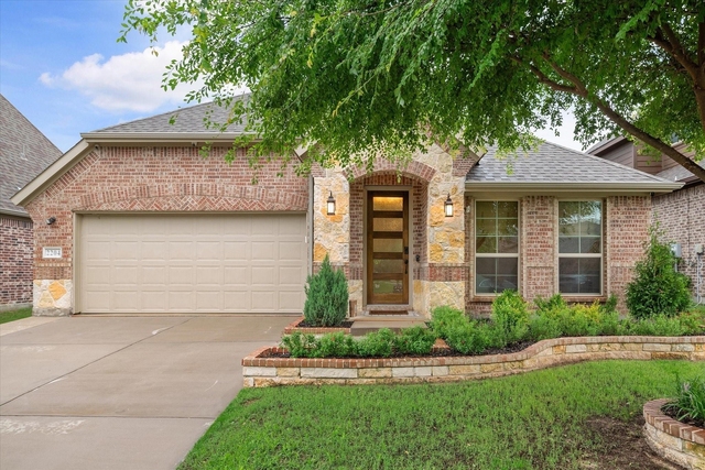 2204 Saratoga Drive - Photo 1