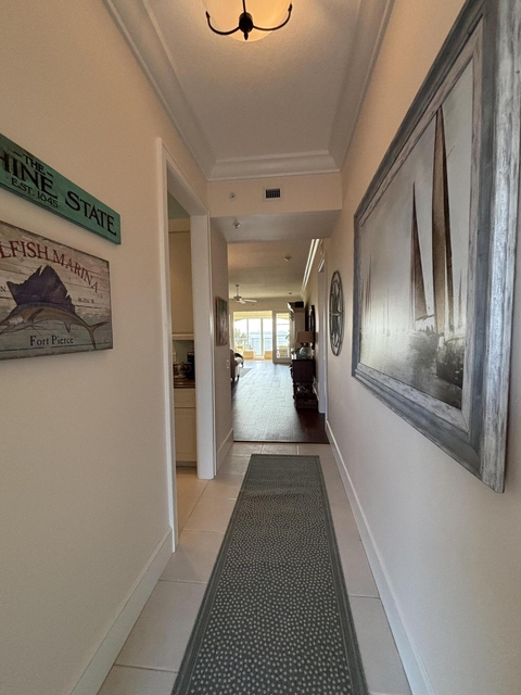 29 Harbour Isle Drive W - Photo 1