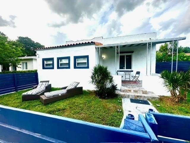 55 Nw 47th Street - Photo 1