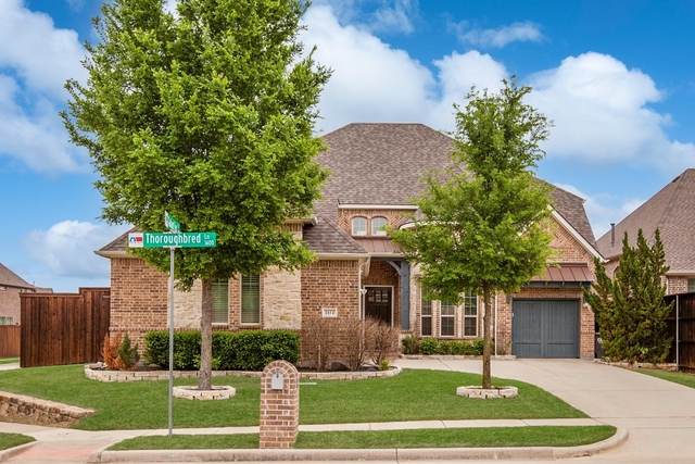 1614 Thoroughbred Lane - Photo 1