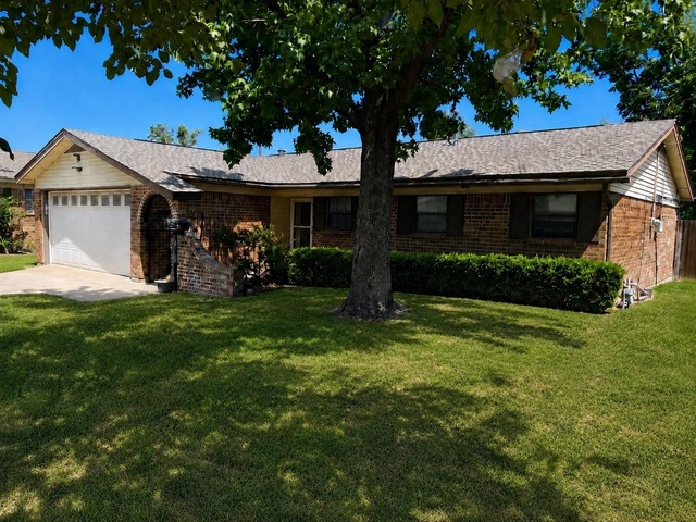 2025 Meadow Glen - Photo 1