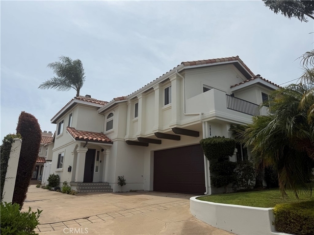 1930 Gates Avenue - Photo 1