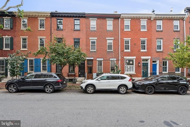 2218 Locust Street - Photo 1