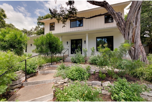 8700 Mountainwood Cir - Photo 1