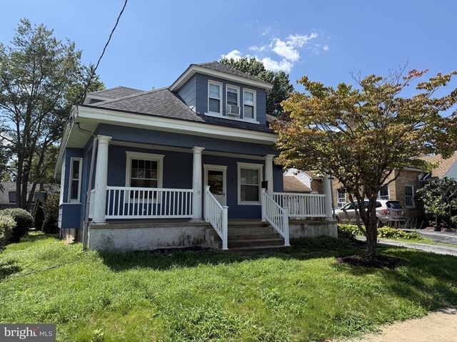 17 Seminole Avenue - Photo 1