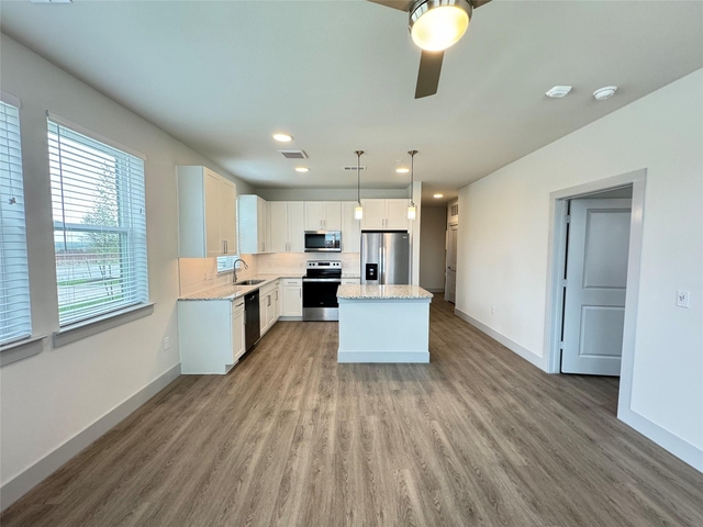 29600 Ronald Reagan Blvd - Photo 1