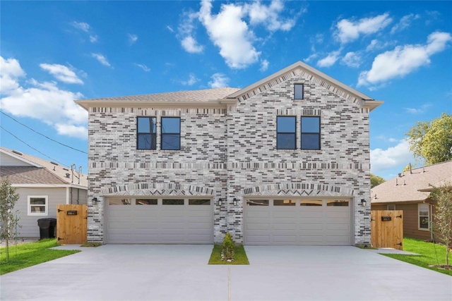 8215 Gladstone Street - Photo 1