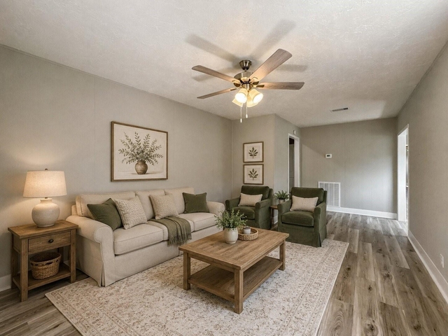 429 17th Avenue N - Photo 1