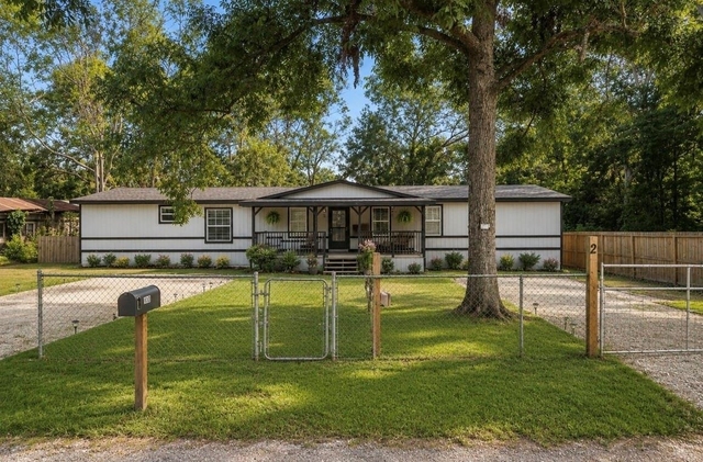 110 Robin Street - Photo 1