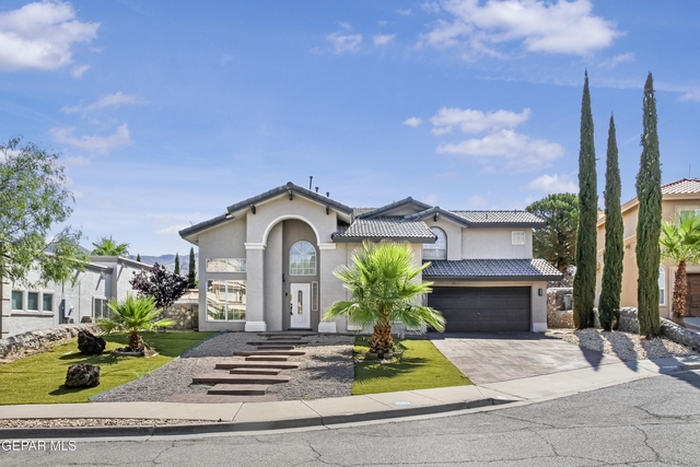 908 Los Pinos Way - Photo 1