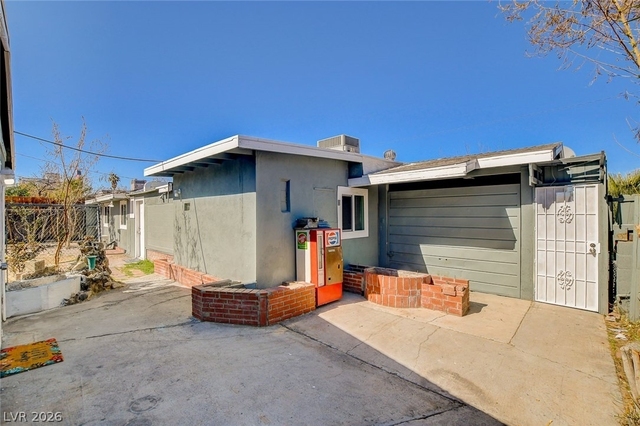 4619 Garden Place - Photo 1