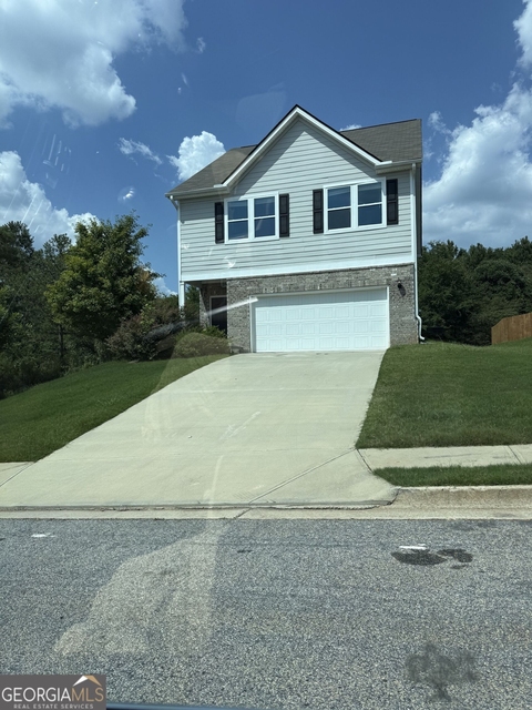 9220 Golfview Circle - Photo 1