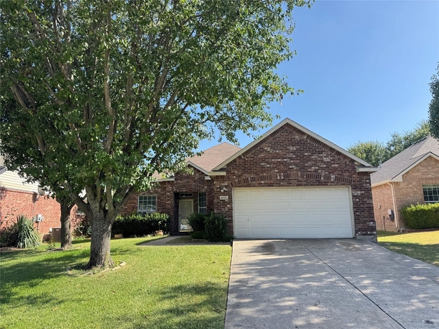 4001 Hawkins Drive - Photo 1