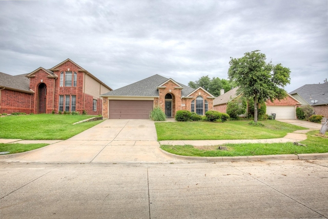 4637 Parkmount Drive - Photo 1