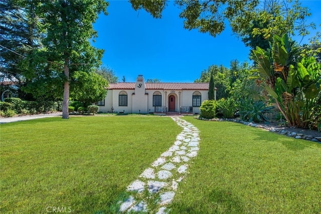 1096 Armada Drive - Photo 1