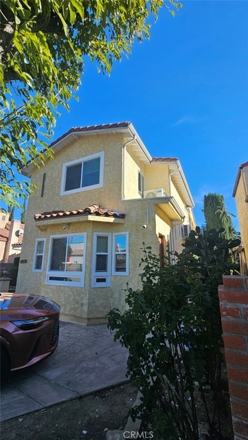 6920 1/2 Loma Verde - Photo 1