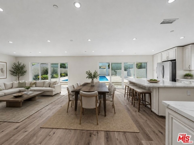 5035 Zelzah Avenue - Photo 1