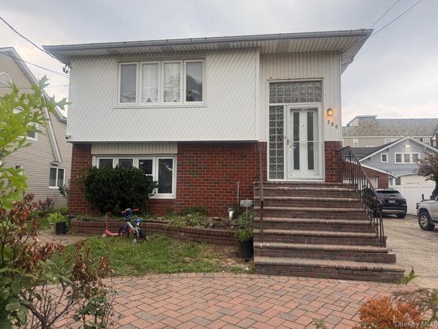 306 Hamilton Avenue - Photo 1