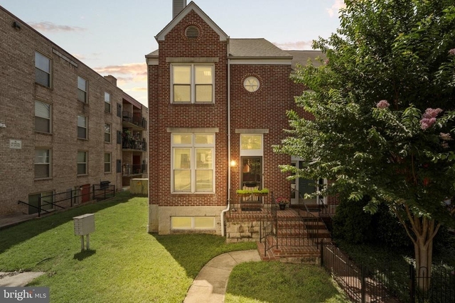 626 N Payne Street - Photo 1
