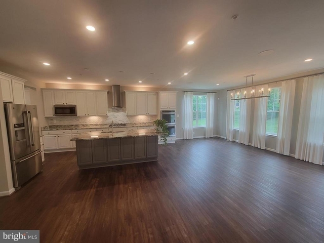 16622 Tortola Drive - Photo 1