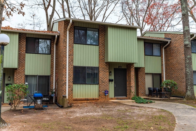 1232 Teakwood Place - Photo 1