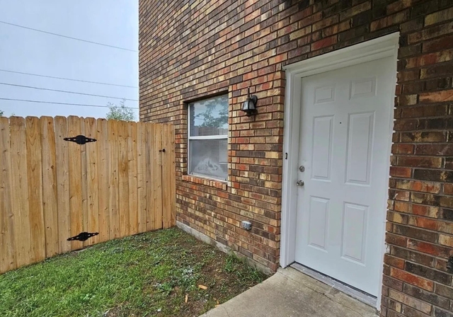 506 Alpine St - Photo 1
