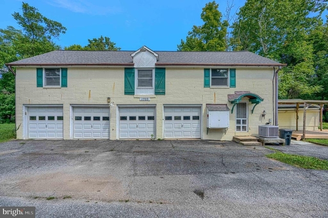 1703 Roland Avenue - Photo 1
