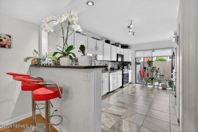 8880 Old Kings Road - Photo 1