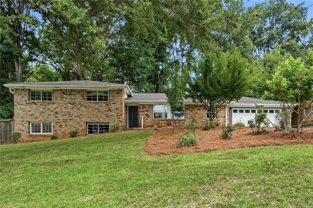 1720 Mary Lou Lane Se - Photo 1